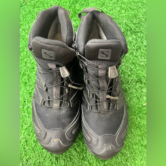 Salomon Black Hiking Shoes with Modern Cushioning Size